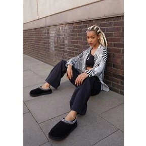 UGG Tasman Slippers - Chestnut