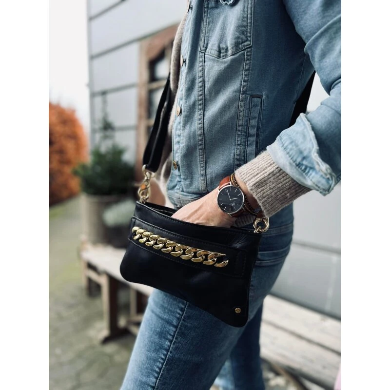 Depeche clutch med kæde i blødt kalveskind, 24x14 cm