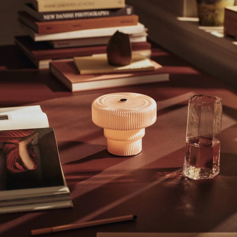Ferm Living Ripple bordlampe, rosé, 10 cm, glas