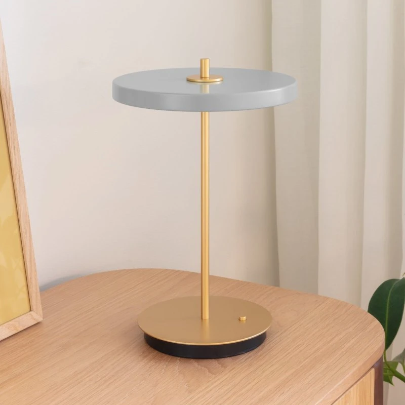 UMAGE Asteria Move LED-bordlampe med batteri, tåge/messing, 31 cm