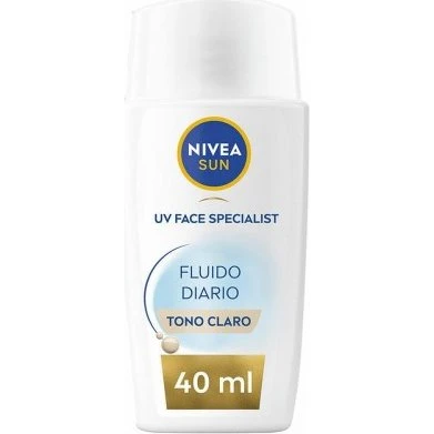 Nivea Sun UV Face Specialist Ultra Light SPF50+ Light 40 ml