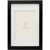 Focus Dahlia Black Ramme 40x50/30x40